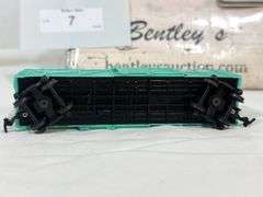 BACHMANN SANTA FE LIVESTOCK CATTLE CAR ATSF94135, HO-SCALE