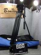 VINTEN PRO TOUCH COMMERCIAL TRI-POD