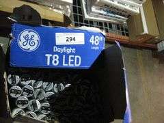 BOX OF T8 LED BULBS, 48"