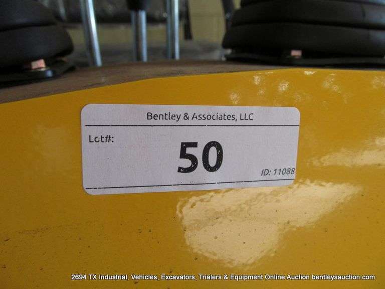 LANDHERO EXCAVATOR MODEL: LDH-KN16, S/N: 250200047, 15HP, 2 KEYS