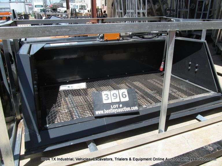 WOLVERINE SKID STEER SCREENING BUCKET MODEL: SB-12-72W, S/N: ZW-00146