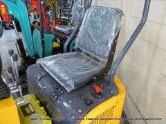 LANDHERO EXCAVATOR MODEL: LDH-KN16, S/N: 250200047, 15HP, 2 KEYS