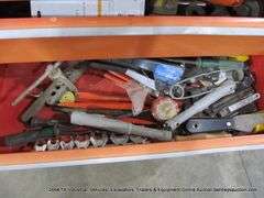 DAMAGED RED TOOL BOX W/ ASSORTED TOOLS