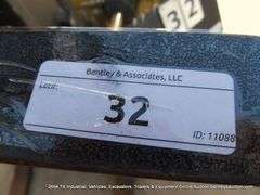 CATERPILLAR V40E FORKLIFT, LP 4000 LBS, 567 HRS., S/N 5NG00841, 1 KEY