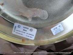 LOT: DOOR HANDLES & LIGHT FIXTURE