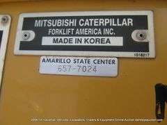 CATERPILLAR V40E FORKLIFT, LP 4000 LBS, 567 HRS., S/N 5NG00841, 1 KEY