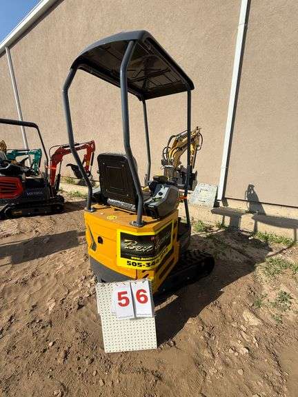 2025 CFG MINI EXCAVATOR MODEL: MX12RX - RATO GASOLINE ENGINE, S/N: MX12RX2025J000487 (KEY)