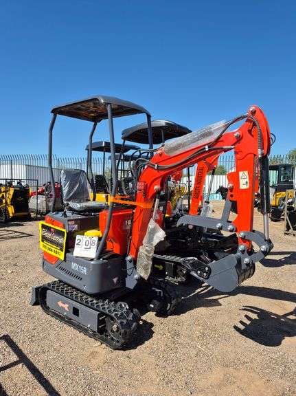 2024/2025 AGT MINI EXCAVATOR MODEL: MX15R - RATO GASOLINE ENGINE, S/N: MX15R2024J0000340