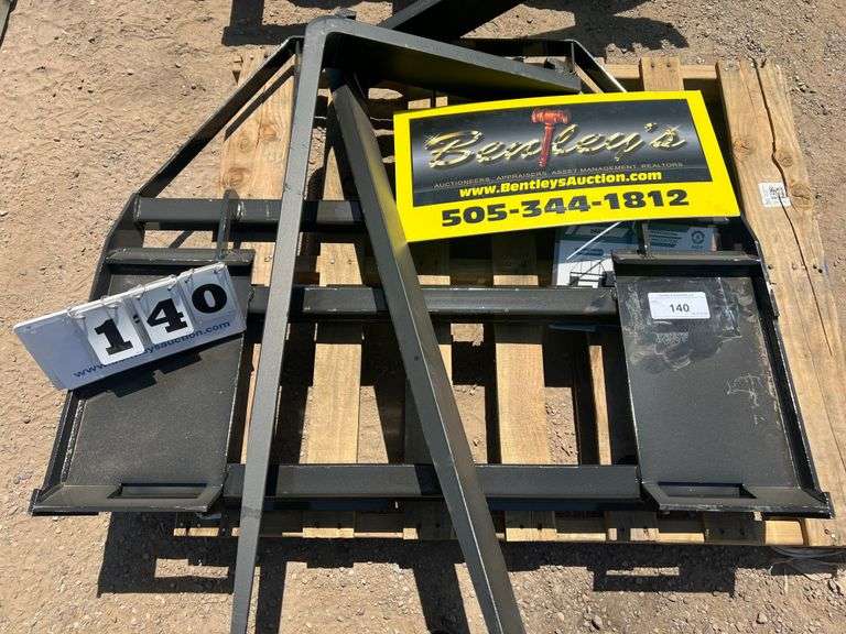 2024/2025 MOWER KING SKID STEER FORKS MODEL SA - ADJUSTABLE, QUICK ATTACH, S/N: SA25010501N-06N