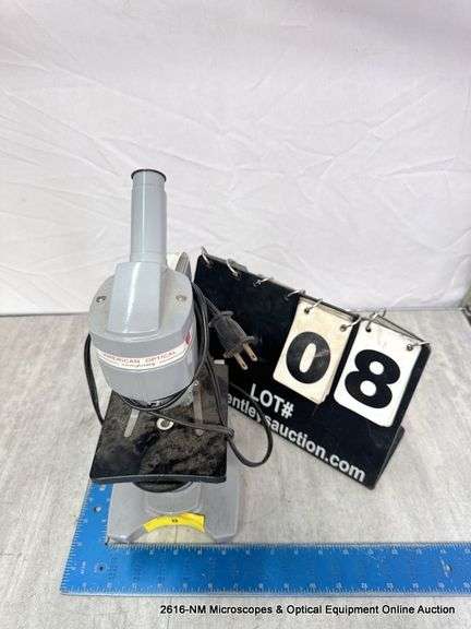 AMERICAN OPTICAL CORP. MICROSCOPE - SIXTY