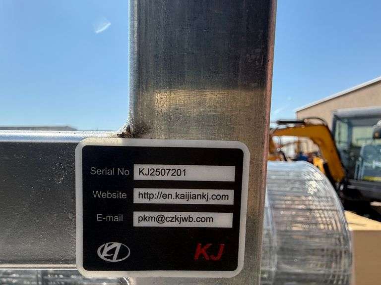 2025 KJ HOT DIP GALVANIZED WELDED WIRE MESH MODEL: K0520, 5' X 66'