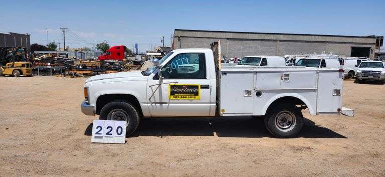 2000  CHEVROLET  GMT-400 TRUCK  2500 (3/4 TON)  SERVICE BED  257,455 MILES