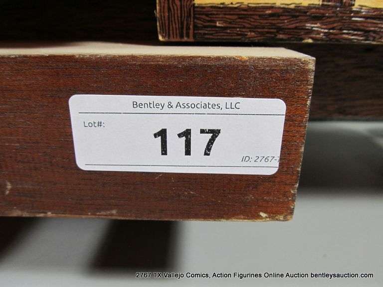 SALESMAN SAMPLE APPLE ESTAE JAMAICA RUM WOODEN TRUCK
