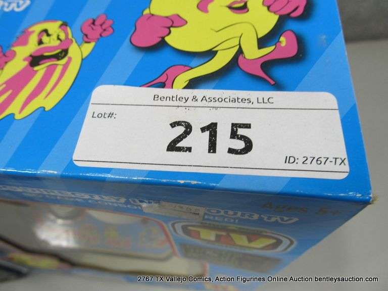 LOT: (2) PACMAN WALL ART & MS. PACMAN PLUG AND PLAY