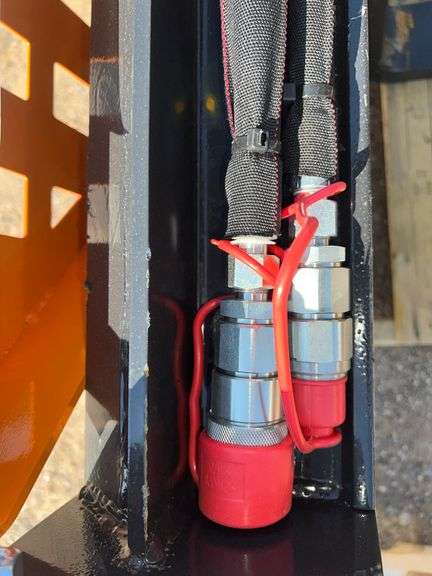 2025 WOLVERINE PALLET FORK HYDRAULIC ADJUSTABLE - FOR SKID LOADER MODEL: PFA-11-3300G,