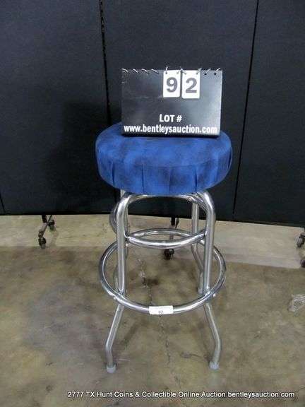METAL STOOL