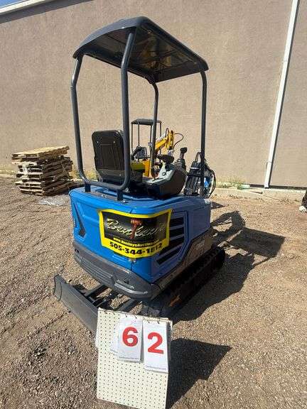 2025 CFG MINI EXCAVATOR MODEL: DM20 - KUBOTA DIESEL ENGINE, S/N: DM20R2025X0000146 (KEY)