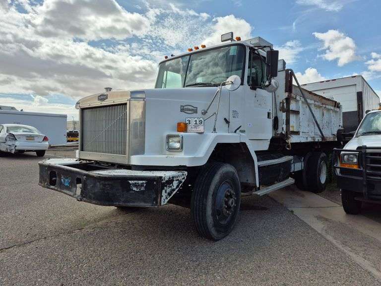 1991  WHITE GMC  ACL  Truck  293,054 MILES