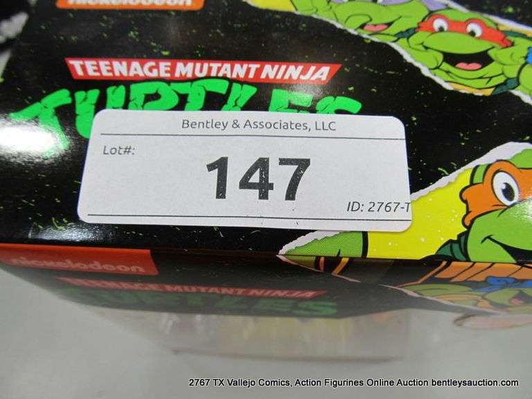 TEENAGE MUTANT NINJA TURTLES TRICERATION FIGURE