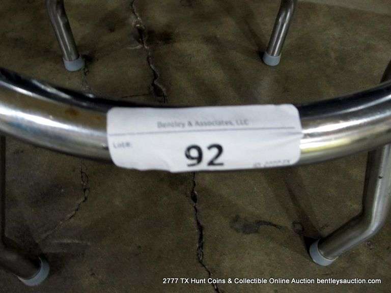 METAL STOOL