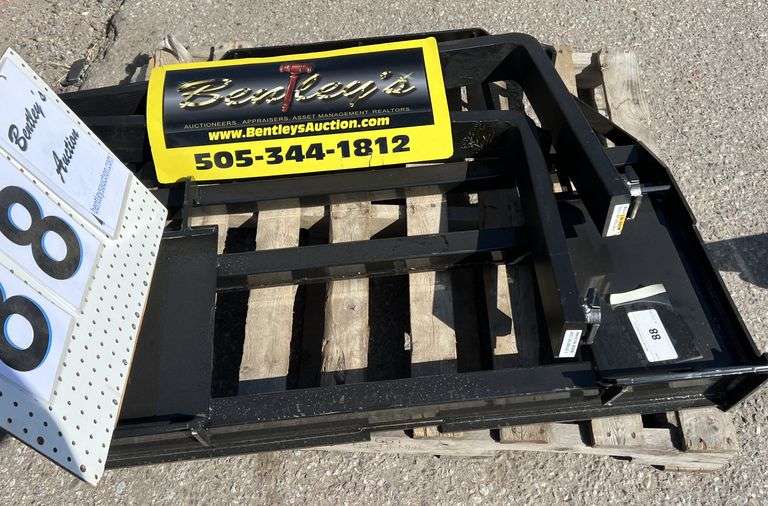 2025 MOWER KING SKID STEER FORKS MODEL: SA - ADJUSTABLE, QUICK ATTACH, S/N: SA25050101C-06C