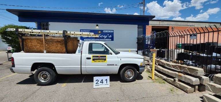 1998  DODGE  RAM 2500  PICKUP  145,686 MILES