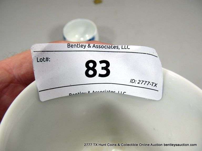 LOT: 4 ASSORTED CUPS & 1 EGG - 2 1/2"