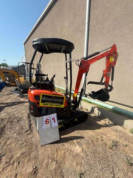 2025 CFG MINI EXCAVATOR MODEL: NT18K - KUBOTA DIESEL ENGINE, S/N: NT18K2025L052073 (KEY)