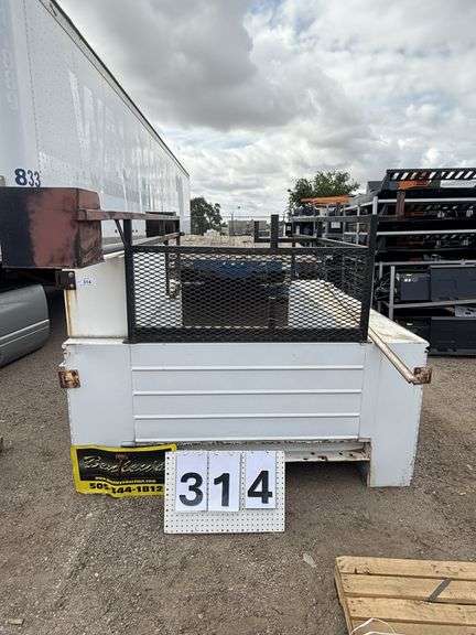 CLARK UTILITY TRUCK BED - FADED/RUST PAINT AND NORMAL WEAR & TEAR ON BODY - WHITE