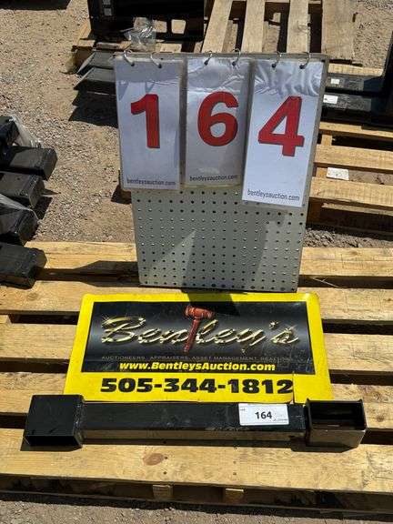 2025 WOLVERINE ADJUSTABLE CLIP-ON PALLET FORK MODEL: TF1-66-4000G, S/N: ZWD202502061-80