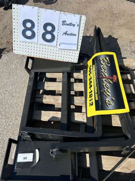 2025 MOWER KING SKID STEER FORKS MODEL: SA - ADJUSTABLE, QUICK ATTACH, S/N: SA25050101C-06C