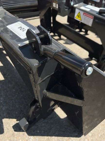 2025 WOLVERINE 3-POINT QUICK TACH MODEL: PT-16-01C