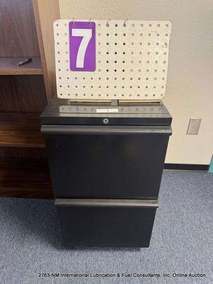 METAL 2-DRAWER CABINET