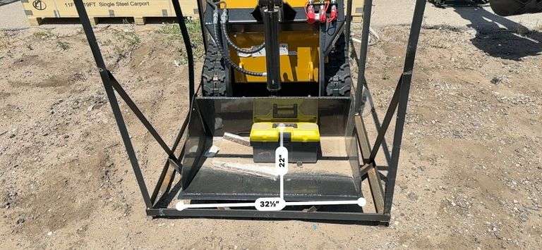 2025 AGT INDUSTRIAL MINI SKID STEER MODEL: MX-MRT-14, S/N: MXMRT142025000084 (KEY)