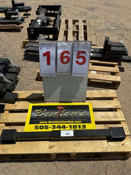 2025 WOLVERINE ADJUSTABLE CLIP-ON PALLET FORK MODEL: TF1-66-4000G, S/N: ZWD202502061-81