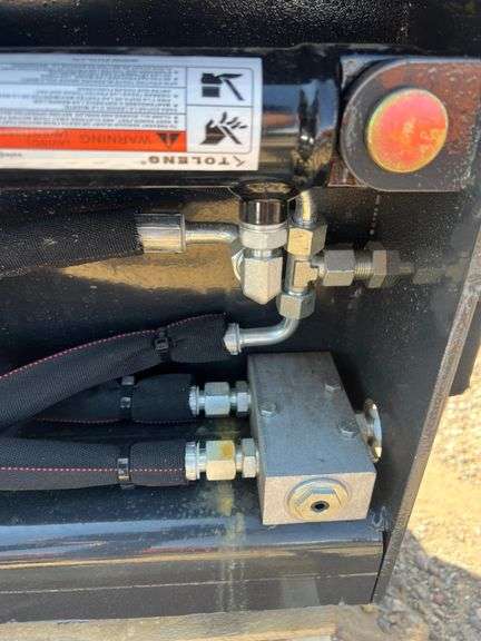 2025 WOLVERINE PALLET FORK HYDRAULIC ADJUSTABLE - FOR SKID LOADER MODEL: PFA-11-3300G,