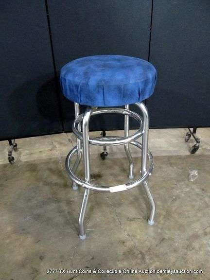 METAL STOOL