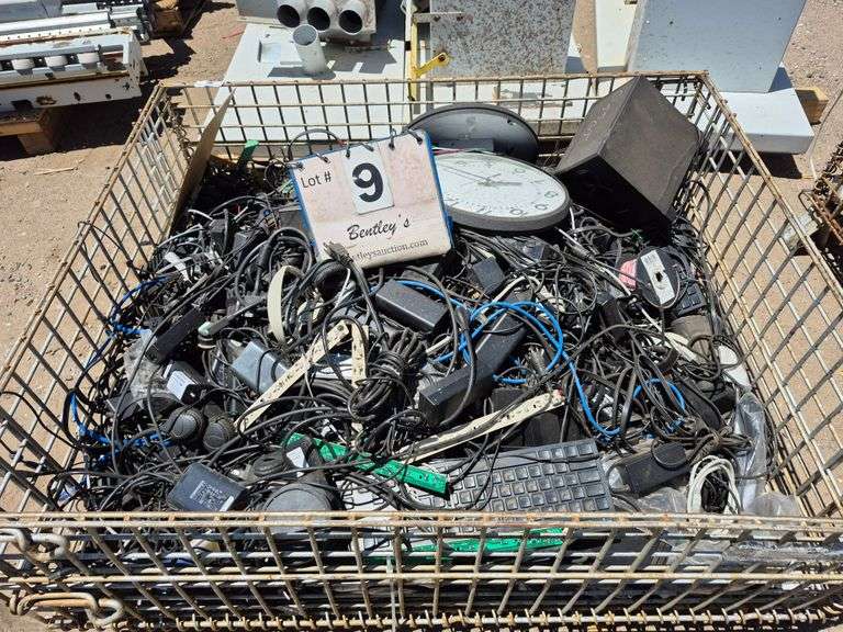 CONTENTS ONLY: WIRE IN BASKET, 331 GROSS LBS., 203 NET LBS.