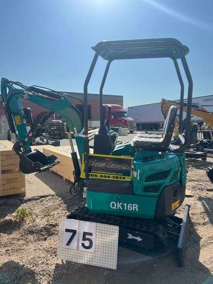 2025 CFG MINI EXCAVATOR MODEL: QK16R - RATO GASOLINE ENGINE, S/N: QK16R202505010529 (KEY)