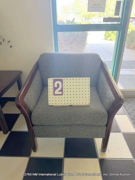 HIGH POINT FURNITURE INDUSTRIES CUSHION & WOOD LOBBY CHAIR