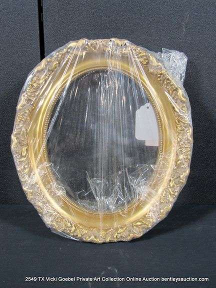 CIRCULAR, GOLD PAINTED, CARVED ORNATE WOODEN FRAME 11 X 13