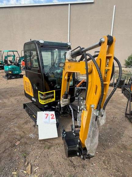 2025 CFG MINI EXCAVATOR MODEL: QNT30 - KUBOTA DIESEL ENGINE, S/N: QNT302504220000002 (KEY)