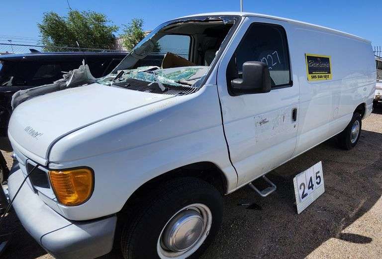 2006  FORD  E-250  ECONOLINE  CARGO VAN  UNKNOWN