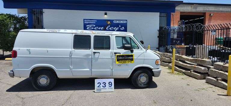1996  DODGE  RAM 2500  CARGO VAN  81,752 MILES