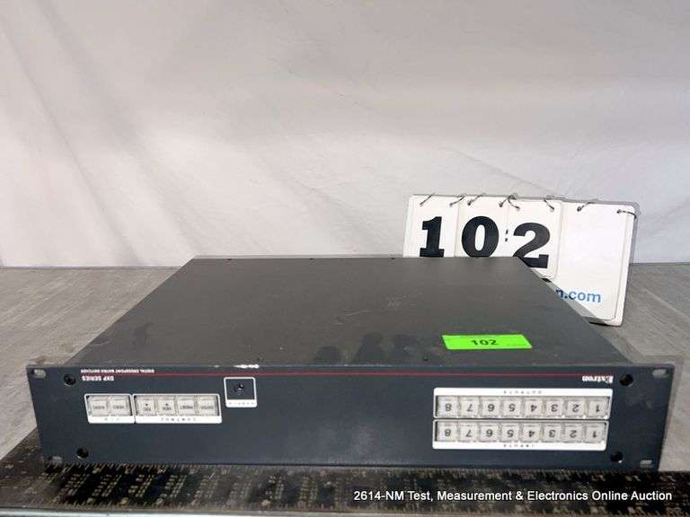 EXTRON DIGITAL CROSSPOINT MATRIX SWITCHER DXP SERIES - Bentley ...