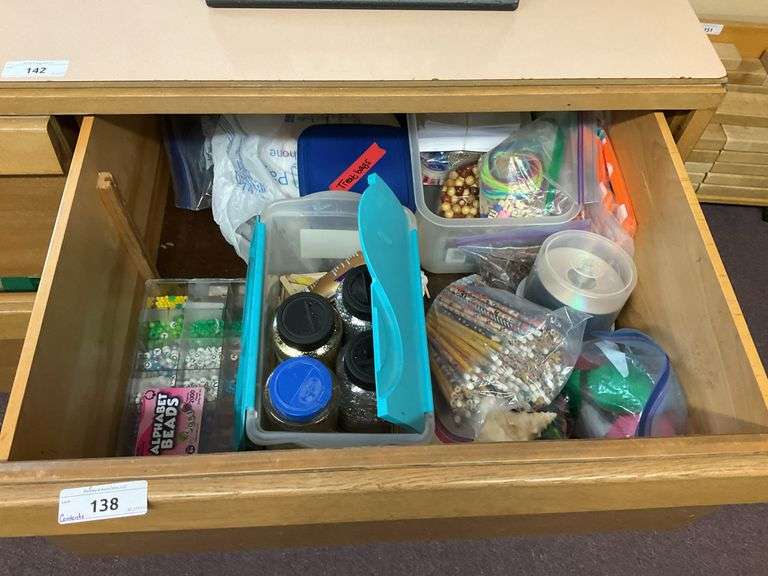 CONTENTS OF DRAWER: GLITTER, PENCILS, BEADS, CD'S, ETC