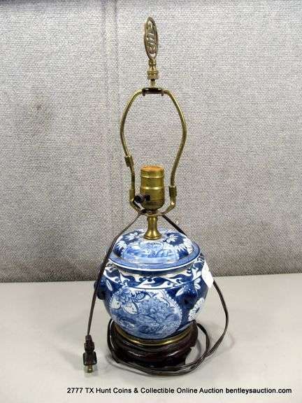 LOT: ORIENTAL ASIAN LAMPS, CERAMIC