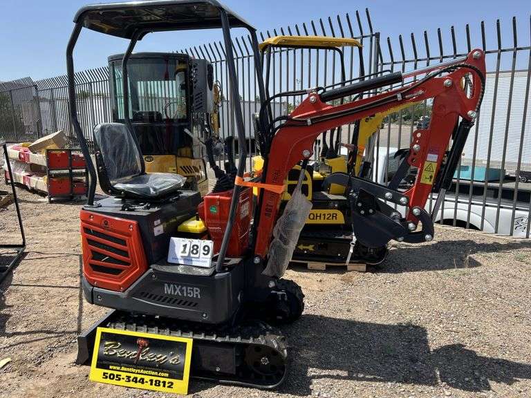 2024/2025 AGT MINI EXCAVATOR MODEL: MX15R - RATO GASOLINE ENGINE, S/N: MX15R2024J0000311 (KEY)