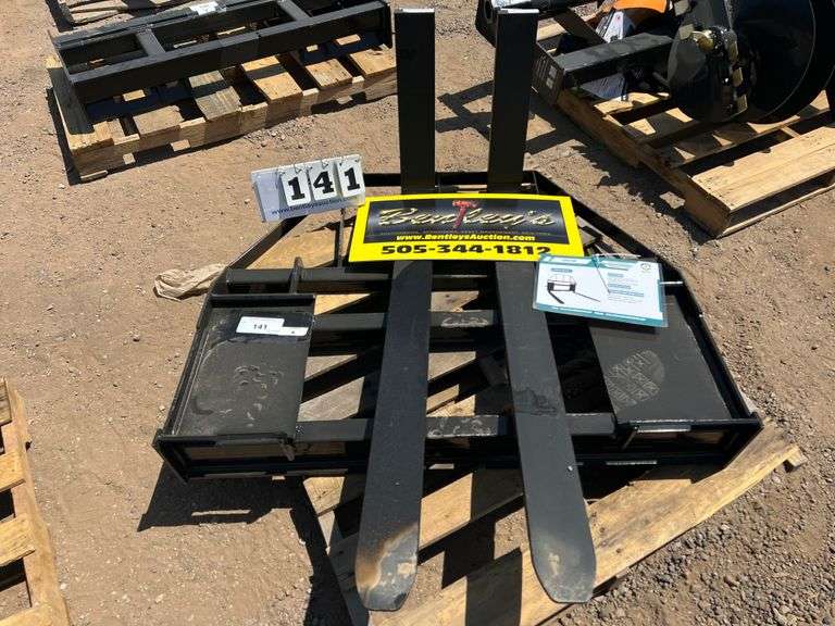 2024/2025 MOWER KING SKID STEER FORKS MODEL SA - ADJUSTABLE, QUICK ATTACH, S/N: SA25010501N-06N
