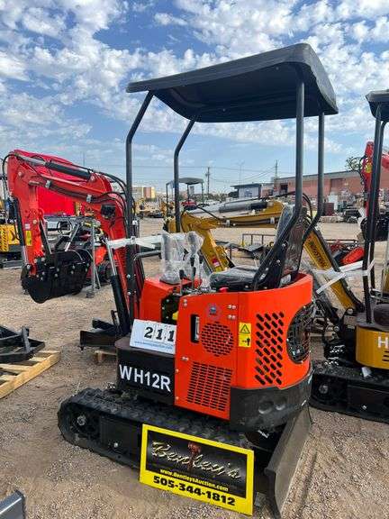 2024/2025 AGT MINI EXCAVATOR MODEL: WH12R - RATO GASOLINE ENGINE, S/N: WH12R20241231S659